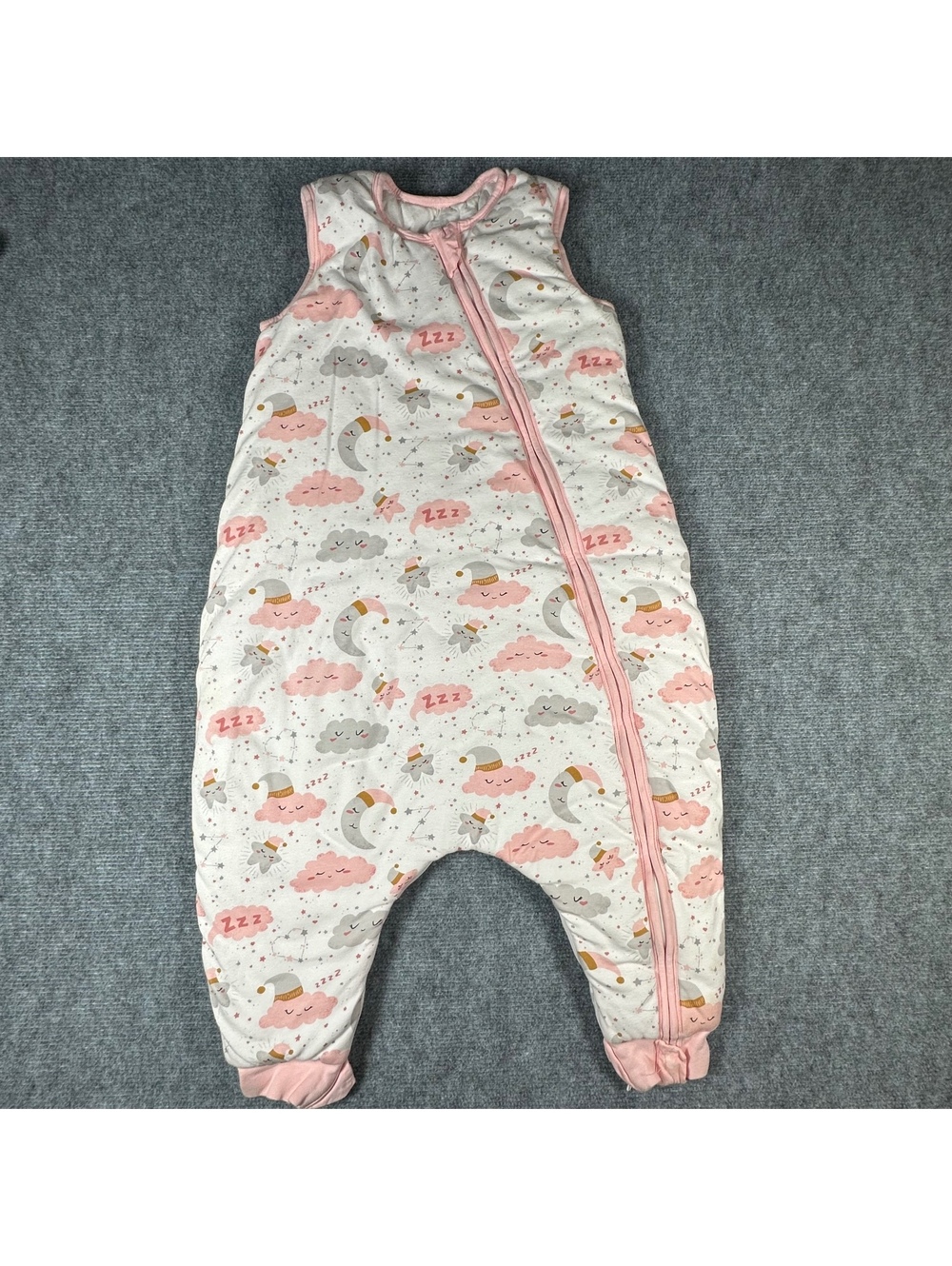 Yoofoss sleep sack with feet holes